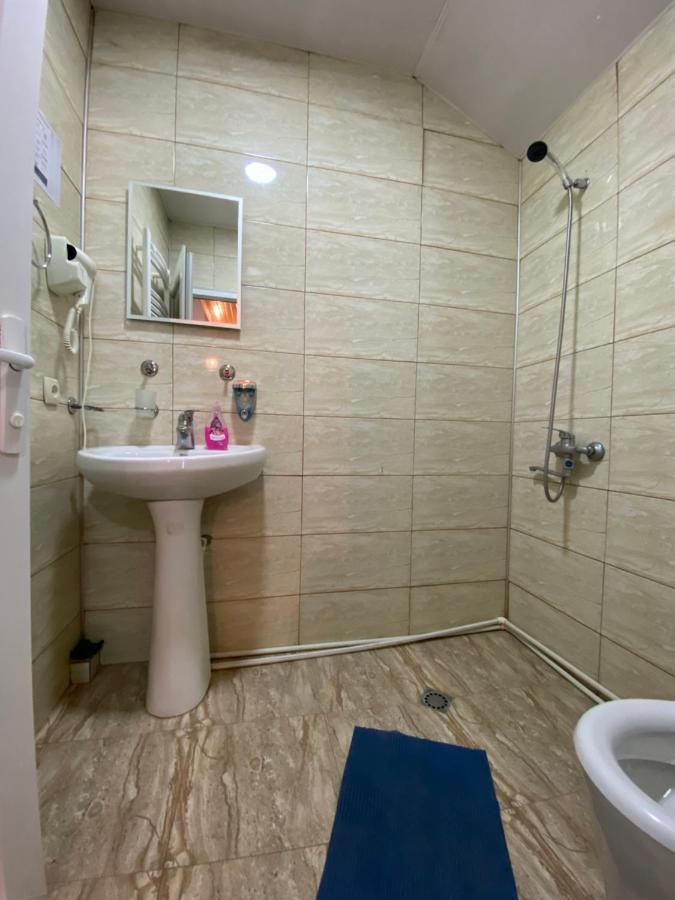 Manana Japaridze'S Guesthouse Mestia Zewnętrze zdjęcie