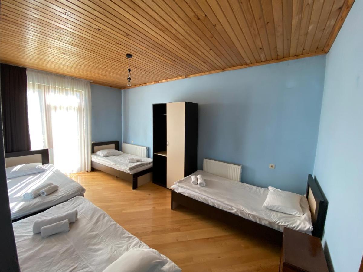 Manana Japaridze'S Guesthouse Mestia Zewnętrze zdjęcie