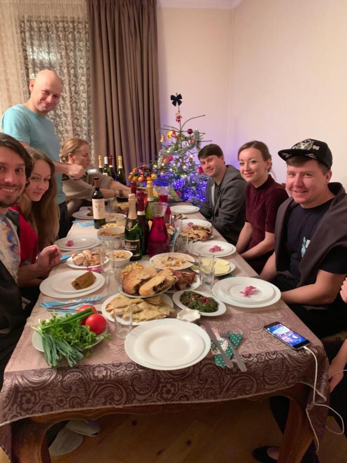 Manana Japaridze'S Guesthouse Mestia Zewnętrze zdjęcie
